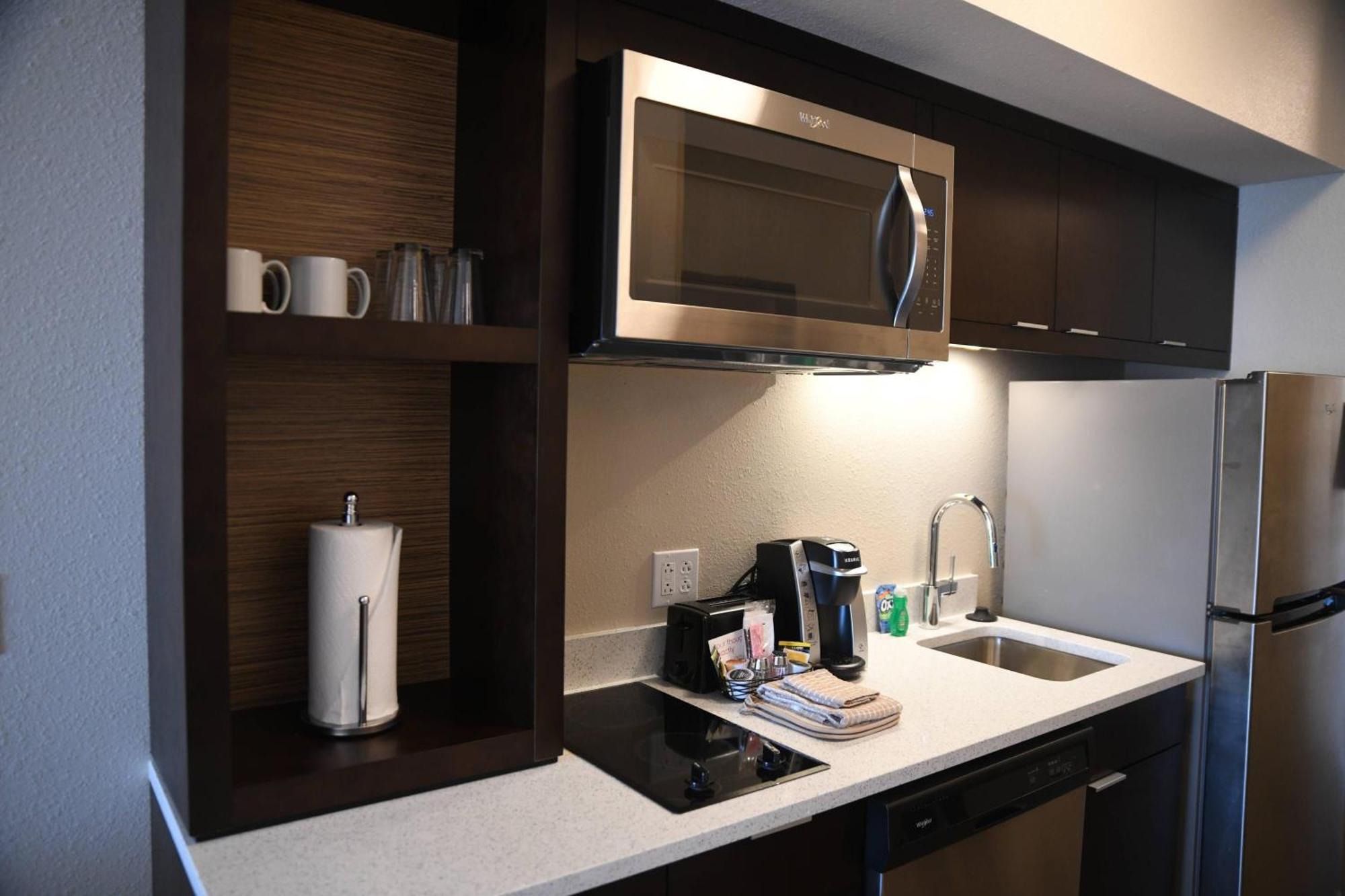 Towneplace Suites Kansas City At Briarcliff Экстерьер фото