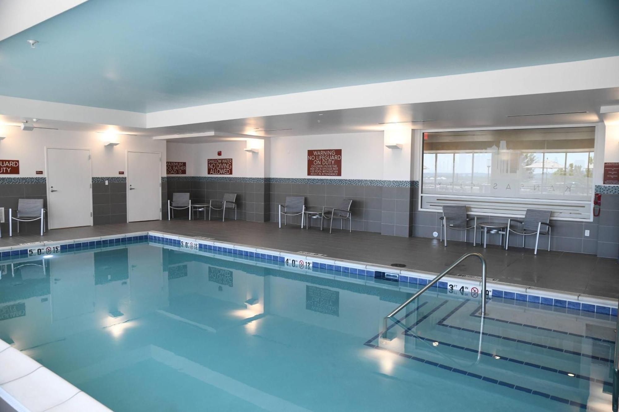 Towneplace Suites Kansas City At Briarcliff Экстерьер фото