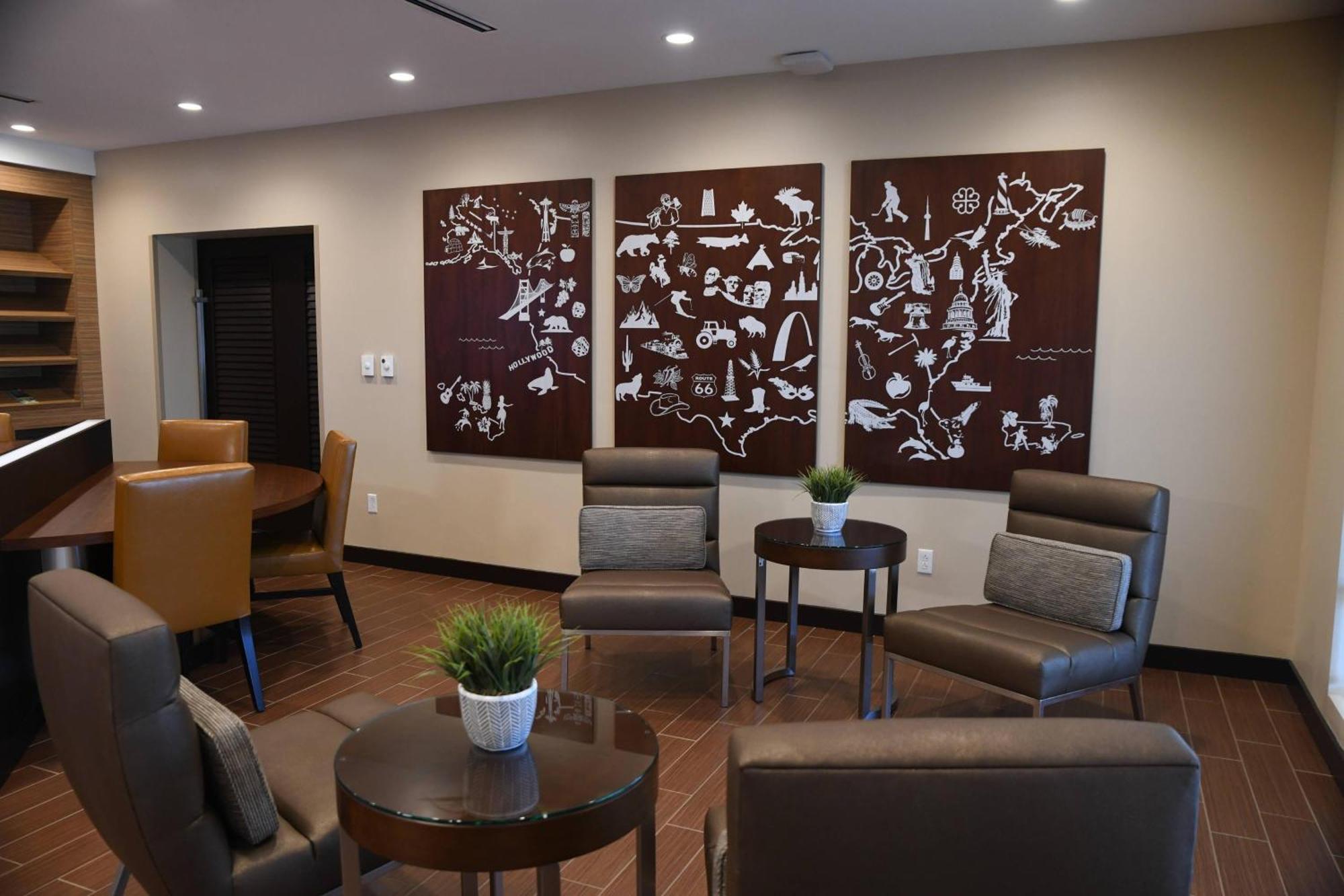 Towneplace Suites Kansas City At Briarcliff Экстерьер фото